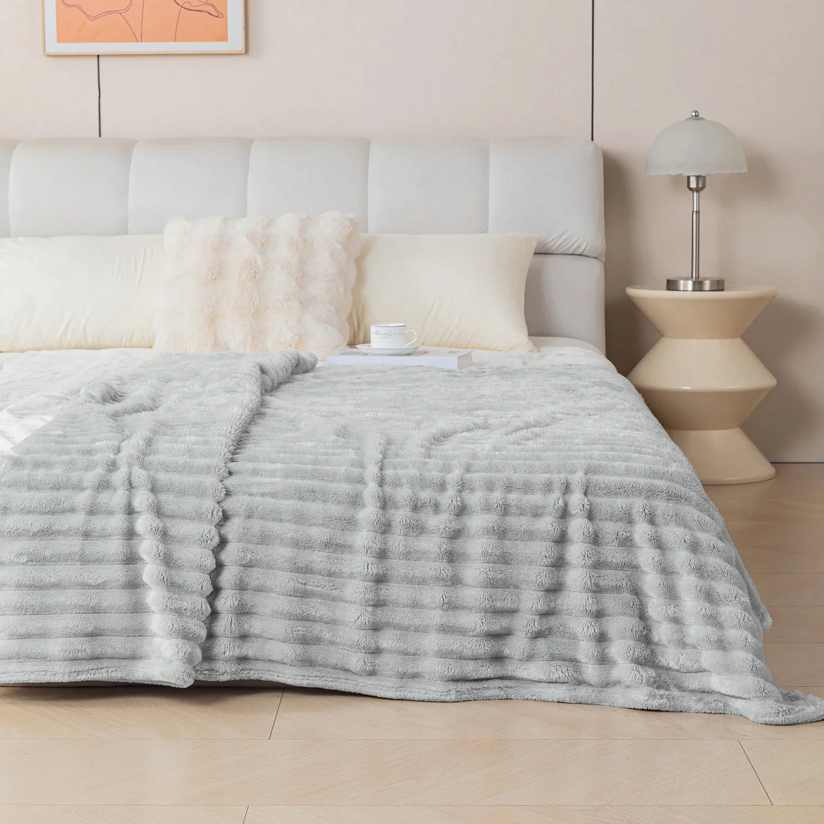 Cozy Flannel Nap Blanket – Ultra-Soft Plush Throw for Couch & Bed